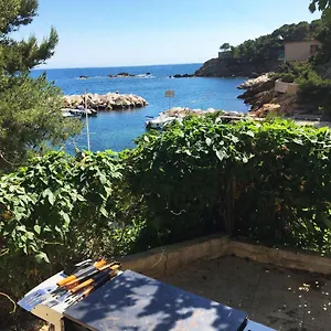  Hébergement de vacances Cabanon Sur L Eau